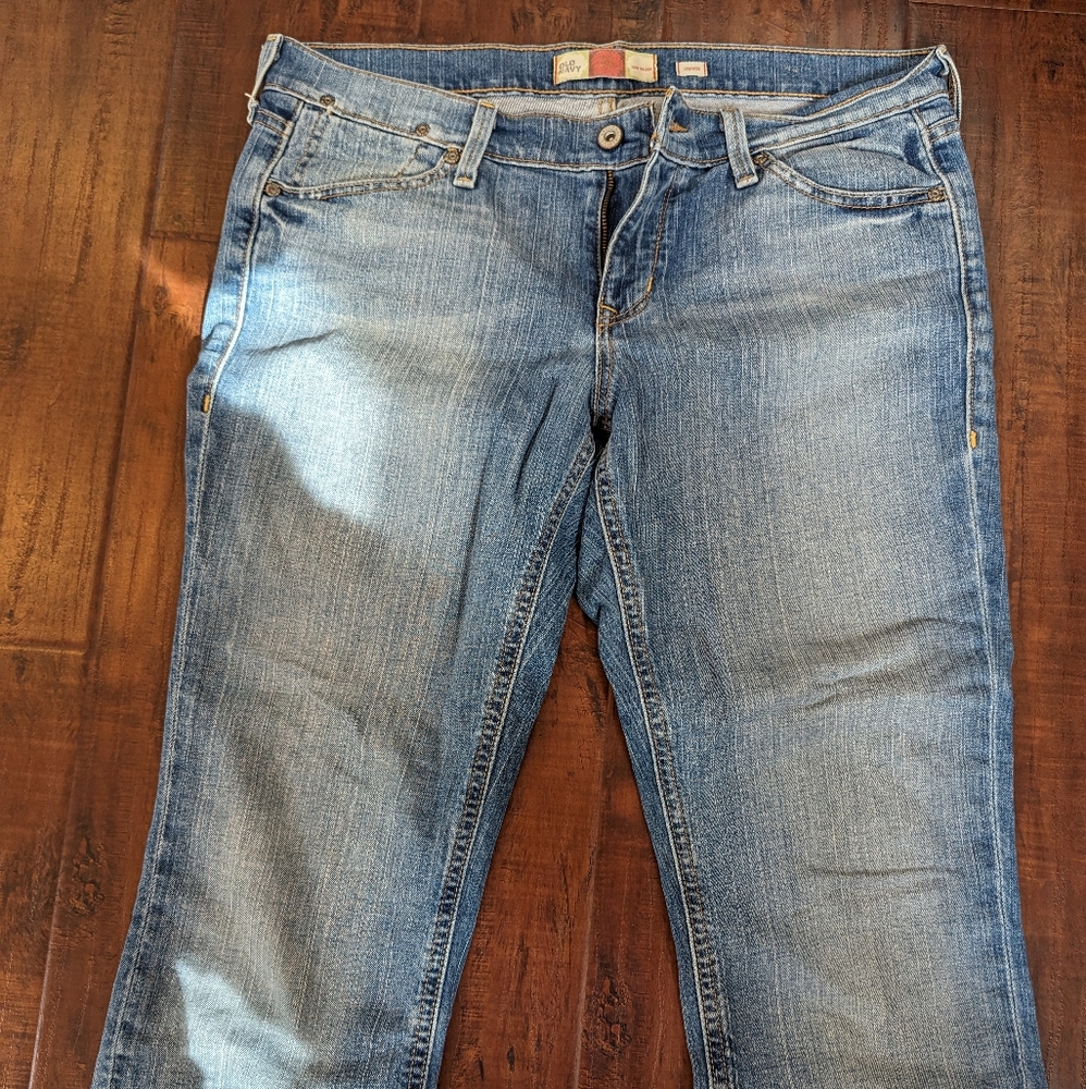 Capri Jeans